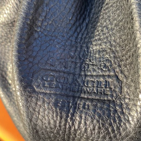 Coach Black Leather Hobo, Vintage - Picture 4 of 12